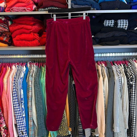 Know One Cares red crushed velvet 2 pocket trousers size S - Picture 3 of 3